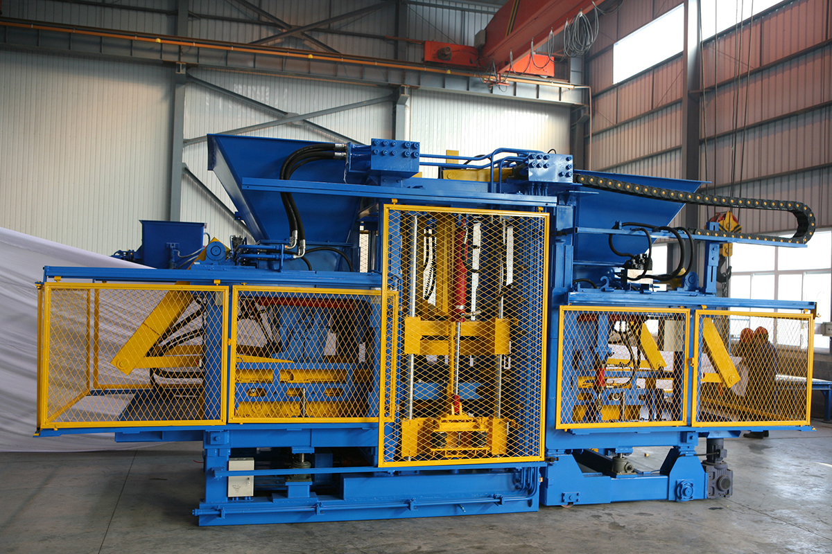 Heavy Built Fully Automatic Block & Paving Stone making Machine. Uses 1400x1100mm (55″ x 43″) pallet size.